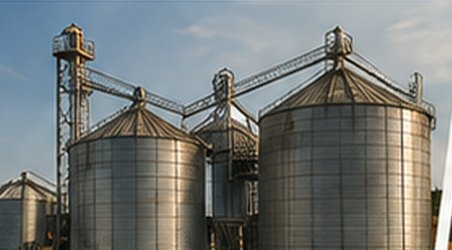 Silos metálicos de armazenagem de grãos